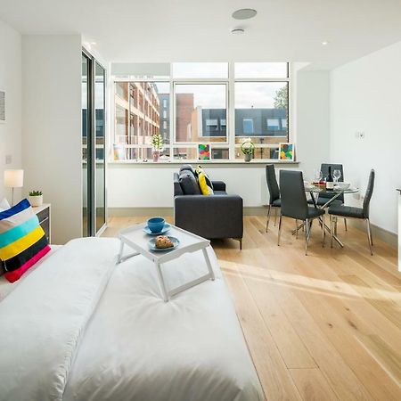 Modern London City Apartment - Victoria Line Londres Exterior foto
